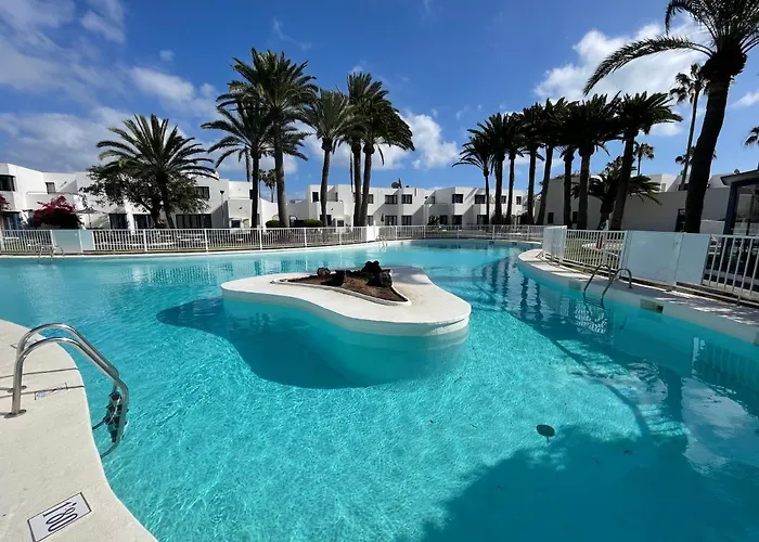 Oasis Beach Apartment